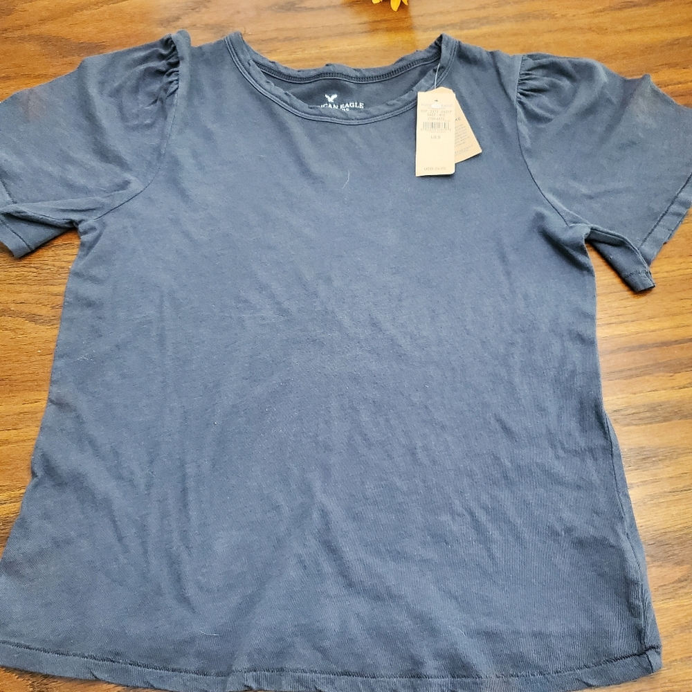 american eagle tee